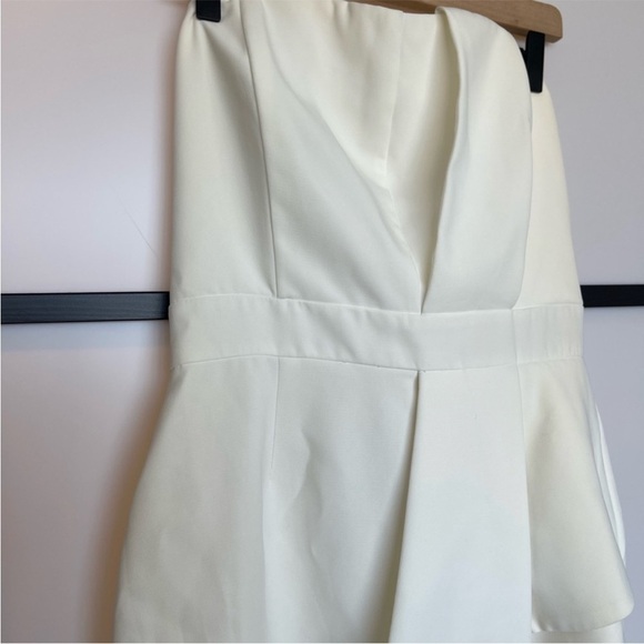 Adelyn Rae strapless special occasion dress. Size Medium - Picture 11 of 13